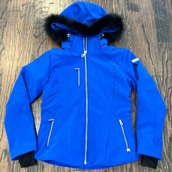 NILS Jackets & Blazers - Women’s NILS Ski Jacket w/ Fur on Detachable Hood (Sz 6) Mint Condition